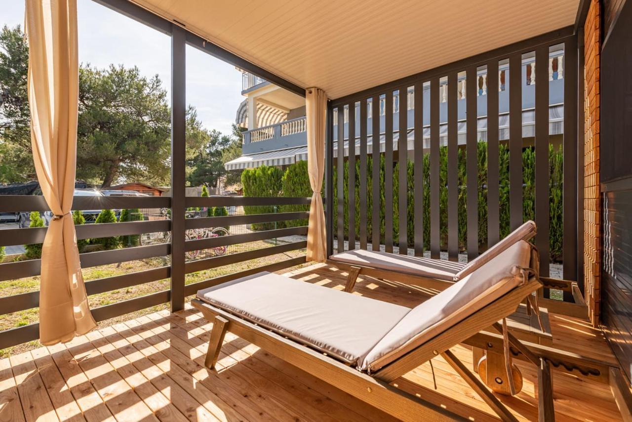 Guest House Malenica Sukosan Ngoại thất bức ảnh